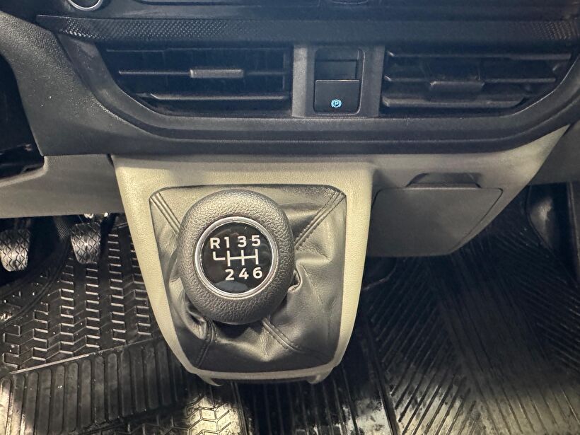 2024 Dizel Manuel Ford Transit Custom Beyaz Polat Araç Dizayn Otomotiv İnşaat Sanayi Ve Ticaret Limited Şirketi