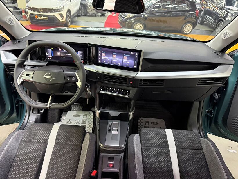 2025 Benzin Otomatik Opel Frontera Yeşil Polat Araç Dizayn Otomotiv İnşaat Sanayi Ve Ticaret Limited Şirketi