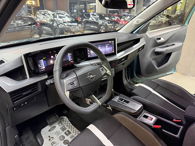 2025 Benzin Otomatik Opel Frontera Yeşil Polat Araç Dizayn Otomotiv İnşaat Sanayi Ve Ticaret Limited Şirketi