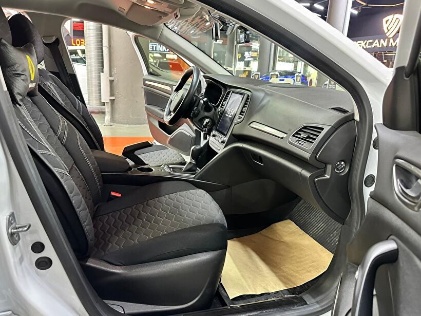 2022 Benzin Otomatik Renault Megane Beyaz Polat Araç Dizayn Otomotiv İnşaat Sanayi Ve Ticaret Limited Şirketi