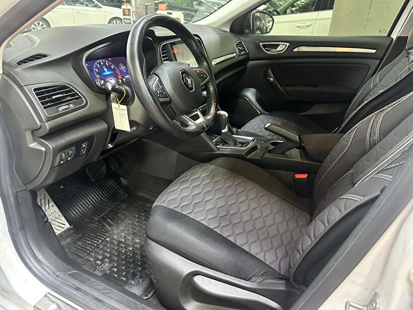 2022 Benzin Otomatik Renault Megane Beyaz Polat Araç Dizayn Otomotiv İnşaat Sanayi Ve Ticaret Limited Şirketi