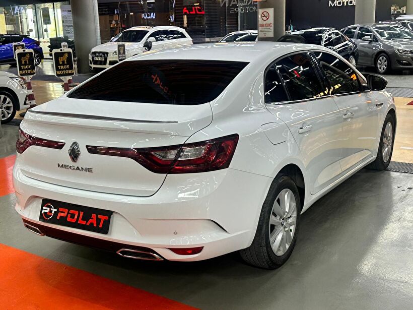 2022 Benzin Otomatik Renault Megane Beyaz Polat Araç Dizayn Otomotiv İnşaat Sanayi Ve Ticaret Limited Şirketi