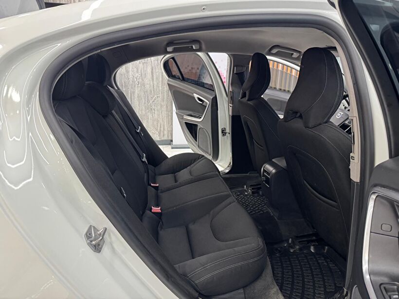 2014 Dizel Otomatik Volvo S60 Beyaz Polat Araç Dizayn Otomotiv İnşaat Sanayi Ve Ticaret Limited Şirketi