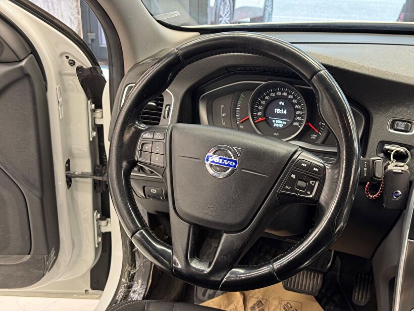 2014 Dizel Otomatik Volvo S60 Beyaz Polat Araç Dizayn Otomotiv İnşaat Sanayi Ve Ticaret Limited Şirketi