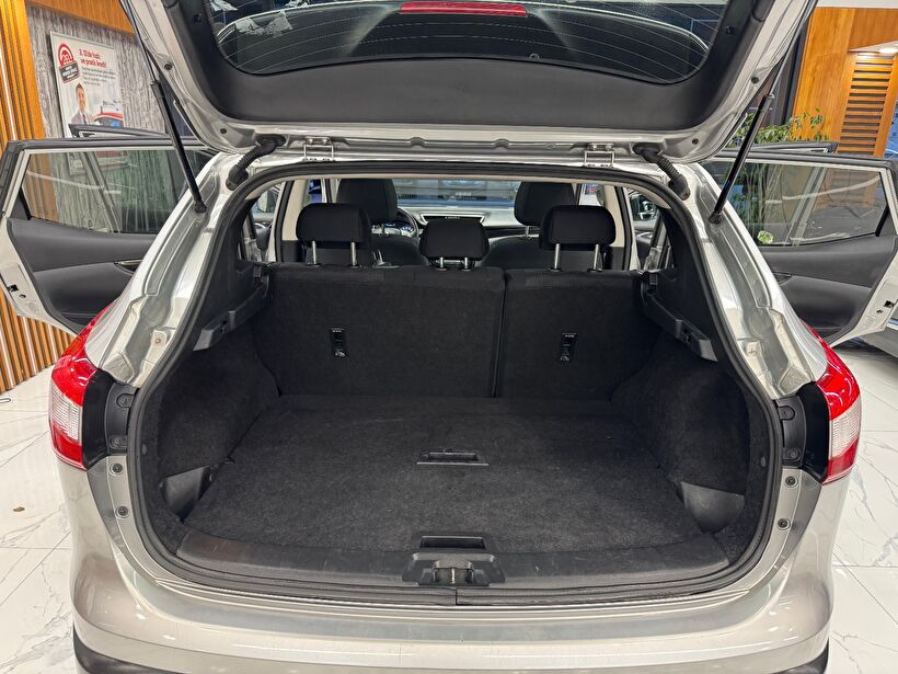 2015 Dizel Otomatik Nissan Qashqai Gri Polat Araç Dizayn Otomotiv İnşaat Sanayi Ve Ticaret Limited Şirketi