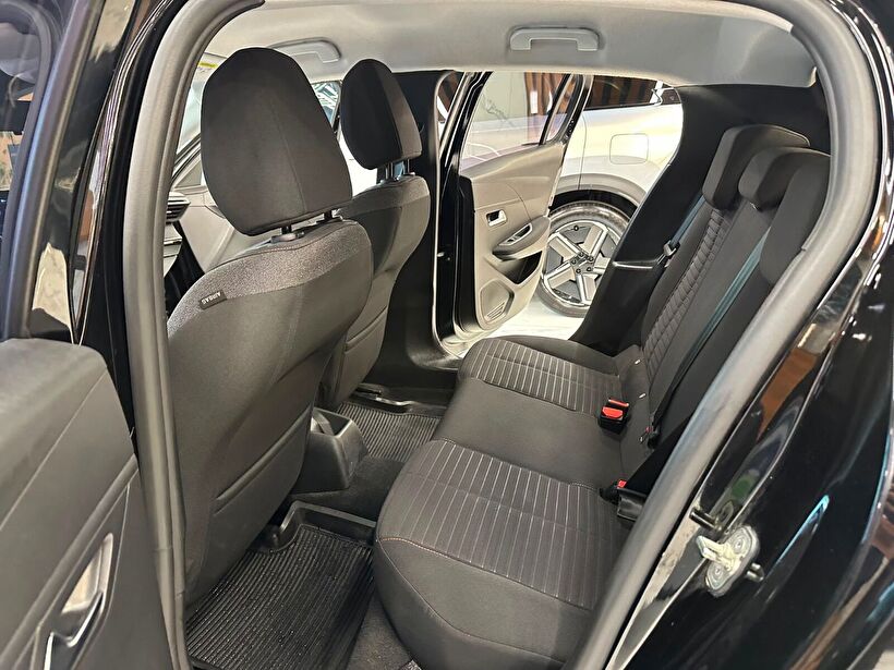 2023 Benzin Otomatik Peugeot 208 Siyah Polat Araç Dizayn Otomotiv İnşaat Sanayi Ve Ticaret Limited Şirketi