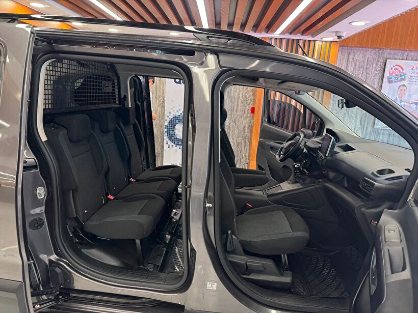 2023 Dizel Manuel Peugeot Rifter Füme Polat Araç Dizayn Otomotiv İnşaat Sanayi Ve Ticaret Limited Şirketi