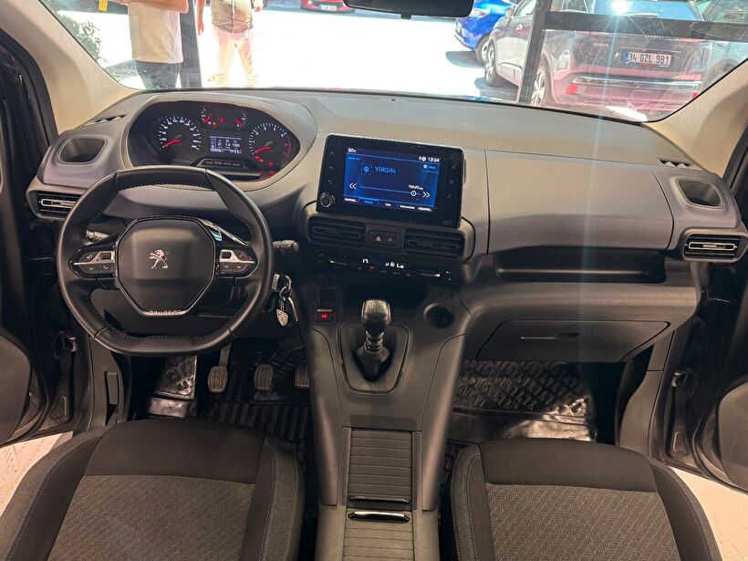 2023 Dizel Manuel Peugeot Rifter Füme Polat Araç Dizayn Otomotiv İnşaat Sanayi Ve Ticaret Limited Şirketi