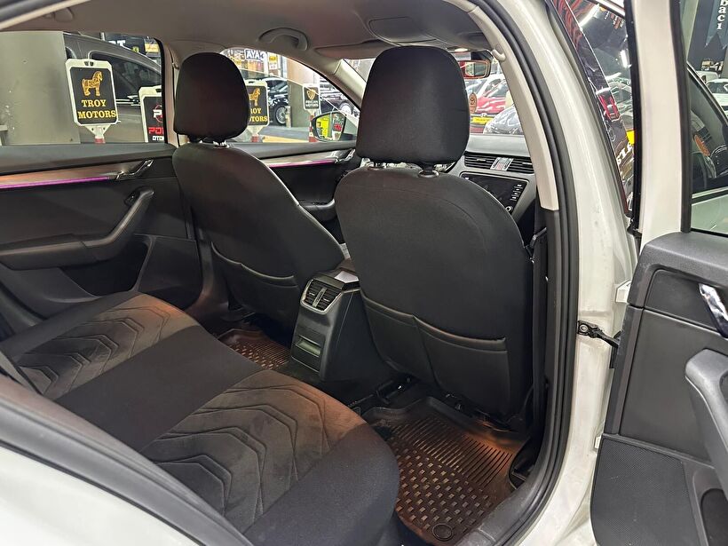 2018 Dizel Otomatik Skoda Octavia Beyaz Polat Araç Dizayn Otomotiv İnşaat Sanayi Ve Ticaret Limited Şirketi