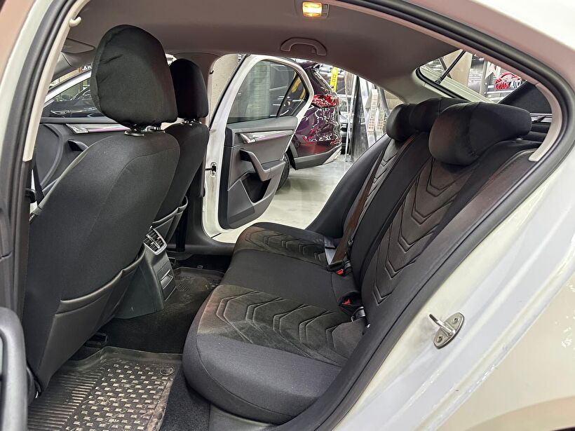 2018 Dizel Otomatik Skoda Octavia Beyaz Polat Araç Dizayn Otomotiv İnşaat Sanayi Ve Ticaret Limited Şirketi