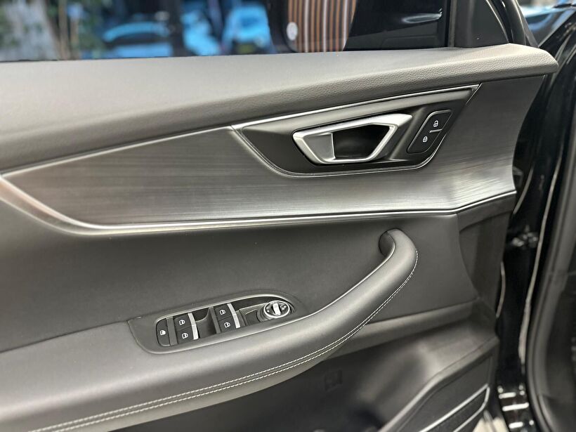 2024 Benzin Otomatik Chery Tiggo 7 Pro Siyah Polat Araç Dizayn Otomotiv İnşaat Sanayi Ve Ticaret Limited Şirketi