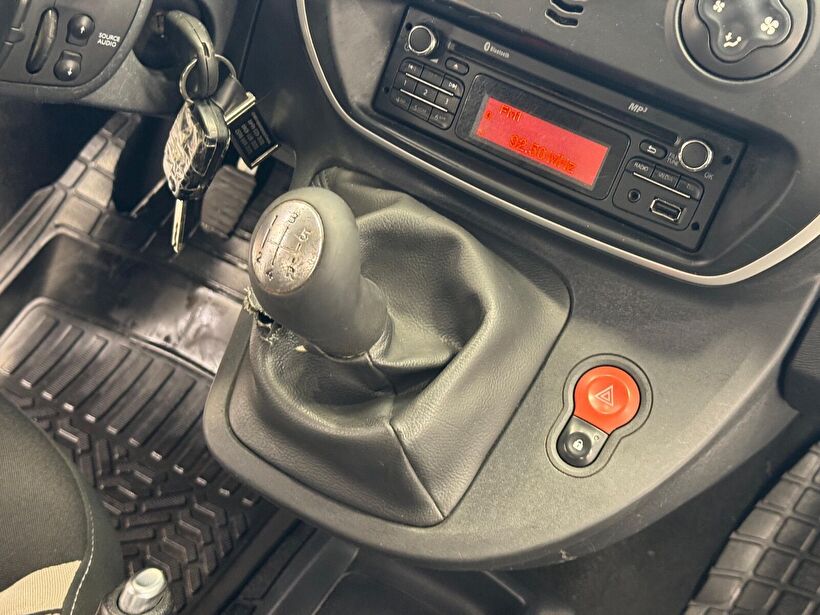 2016 Dizel Manuel Renault Kangoo Multix Gri Polat Araç Dizayn Otomotiv İnşaat Sanayi Ve Ticaret Limited Şirketi