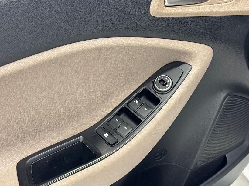 2020 Benzin Otomatik Hyundai i20 Beyaz Polat Araç Dizayn Otomotiv İnşaat Sanayi Ve Ticaret Limited Şirketi