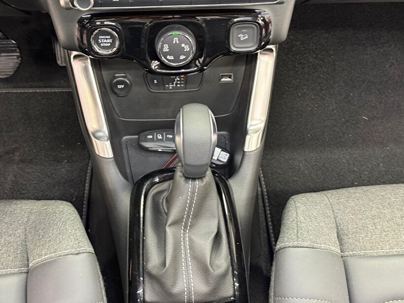 2024 Benzin Otomatik Citroen C3 AirCross Kırmızı Polat Araç Dizayn Otomotiv İnşaat Sanayi Ve Ticaret Limited Şirketi