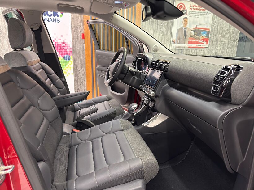 2024 Benzin Otomatik Citroen C3 AirCross Kırmızı Polat Araç Dizayn Otomotiv İnşaat Sanayi Ve Ticaret Limited Şirketi