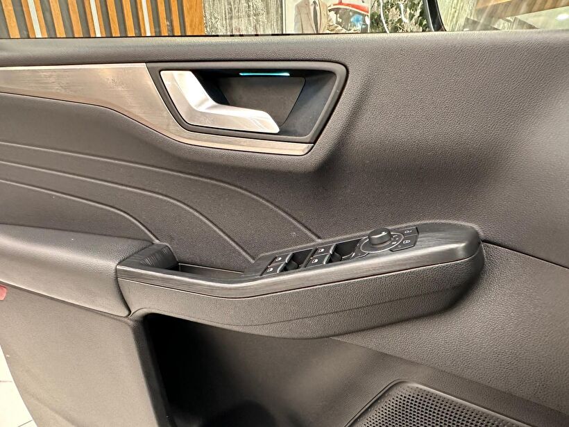 2023 Benzin Otomatik Ford Kuga Gri Polat Araç Dizayn Otomotiv İnşaat Sanayi Ve Ticaret Limited Şirketi