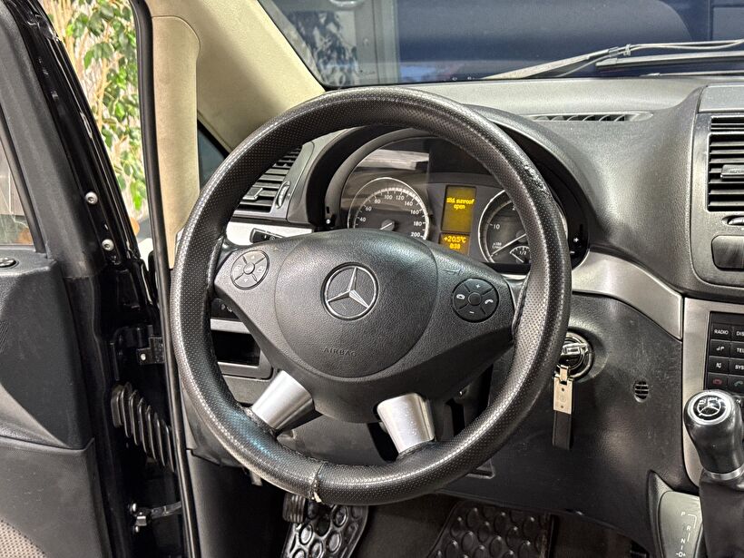 2013 Dizel Otomatik Mercedes-Benz Viano Siyah Polat Araç Dizayn Otomotiv İnşaat Sanayi Ve Ticaret Limited Şirketi