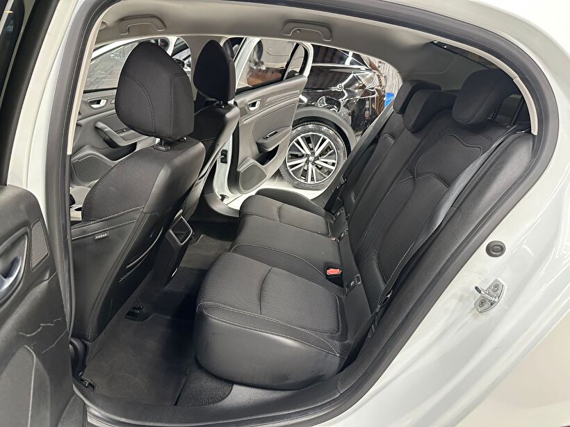 2020 Dizel Otomatik Renault Megane Beyaz Polat Araç Dizayn Otomotiv İnşaat Sanayi Ve Ticaret Limited Şirketi
