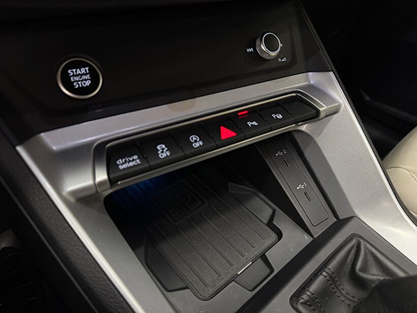 2022 Hybrid Otomatik Audi Q3 Siyah Polat Araç Dizayn Otomotiv İnşaat Sanayi Ve Ticaret Limited Şirketi