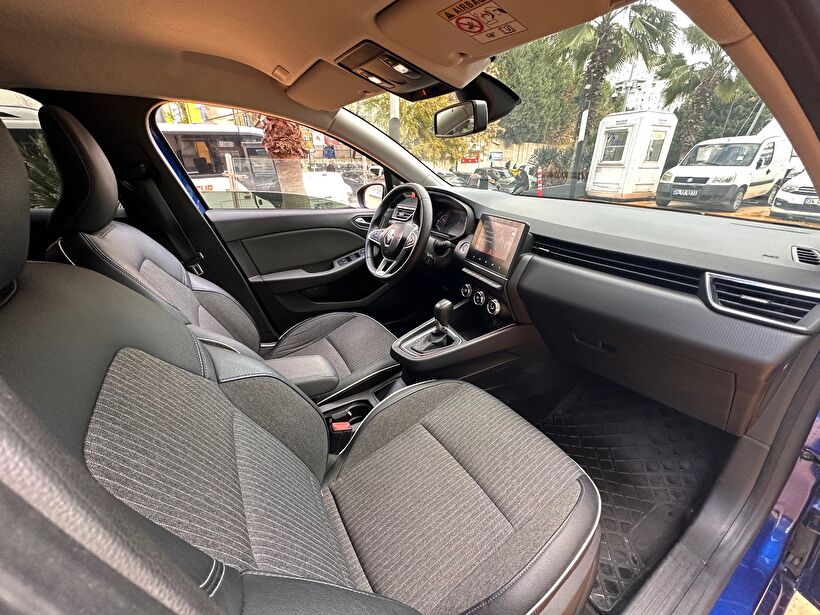 2022 Benzin Otomatik Renault Clio Mavi Polat Araç Dizayn Otomotiv İnşaat Sanayi Ve Ticaret Limited Şirketi