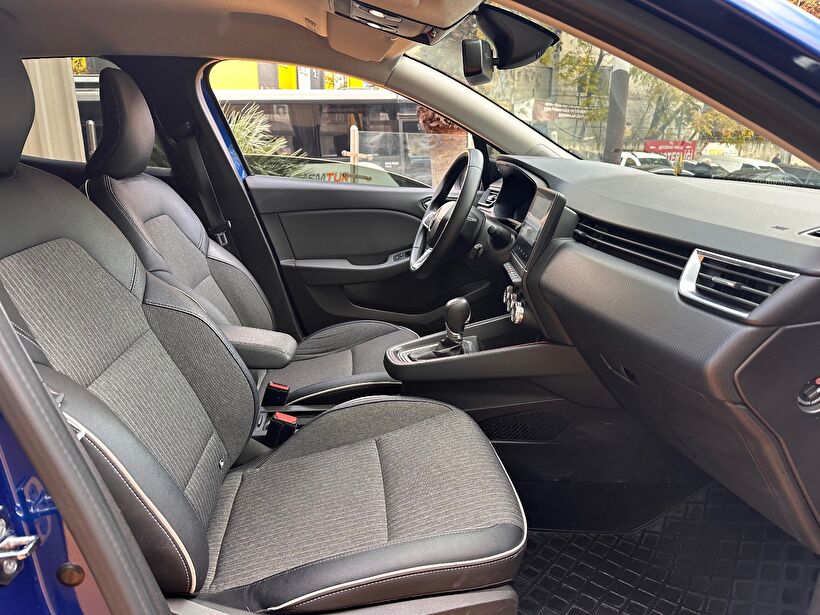 2022 Benzin Otomatik Renault Clio Mavi Polat Araç Dizayn Otomotiv İnşaat Sanayi Ve Ticaret Limited Şirketi