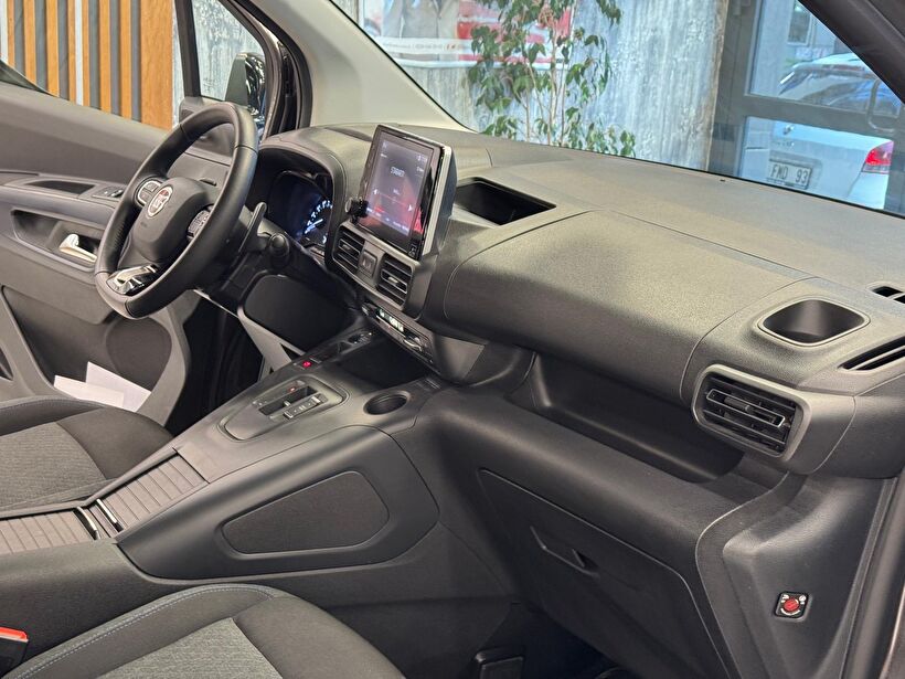 2024 Dizel Otomatik Fiat Doblo Gri Polat Araç Dizayn Otomotiv İnşaat Sanayi Ve Ticaret Limited Şirketi