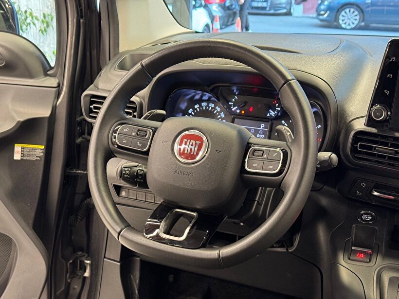 2024 Dizel Otomatik Fiat Doblo Gri Polat Araç Dizayn Otomotiv İnşaat Sanayi Ve Ticaret Limited Şirketi