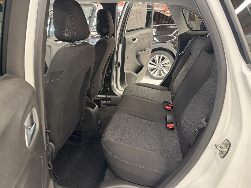 2024 Benzin Otomatik Opel Crossland Beyaz Polat Araç Dizayn Otomotiv İnşaat Sanayi Ve Ticaret Limited Şirketi