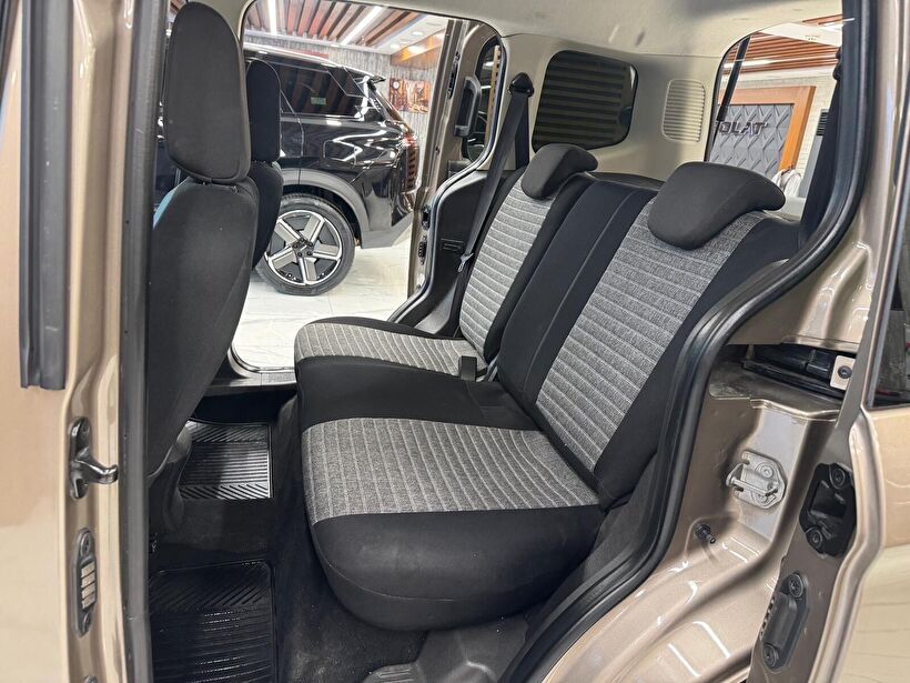 2022 Dizel Manuel Ford Tourneo Courier Gri Polat Araç Dizayn Otomotiv İnşaat Sanayi Ve Ticaret Limited Şirketi