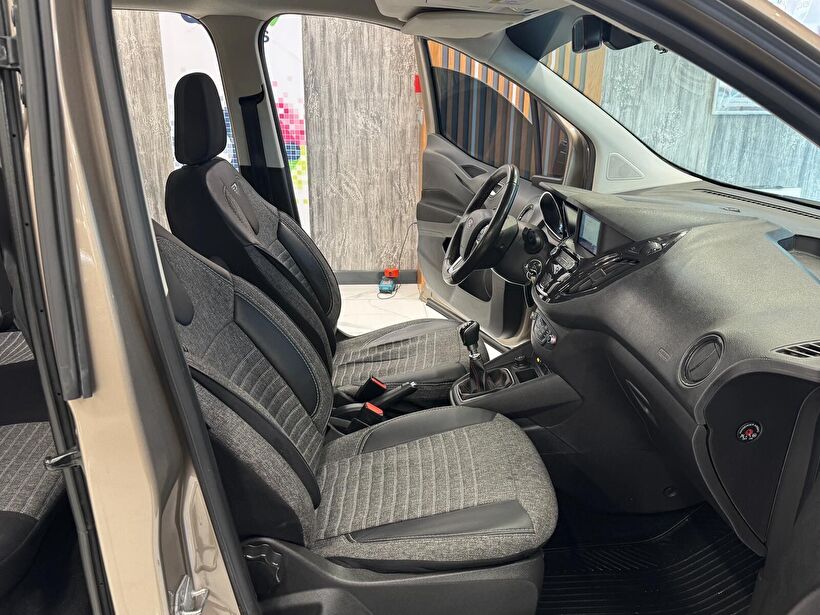 2022 Dizel Manuel Ford Tourneo Courier Gri Polat Araç Dizayn Otomotiv İnşaat Sanayi Ve Ticaret Limited Şirketi
