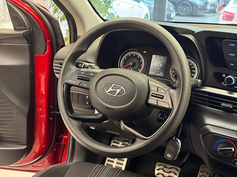 2023 Benzin Otomatik Hyundai Bayon Kırmızı Polat Araç Dizayn Otomotiv İnşaat Sanayi Ve Ticaret Limited Şirketi