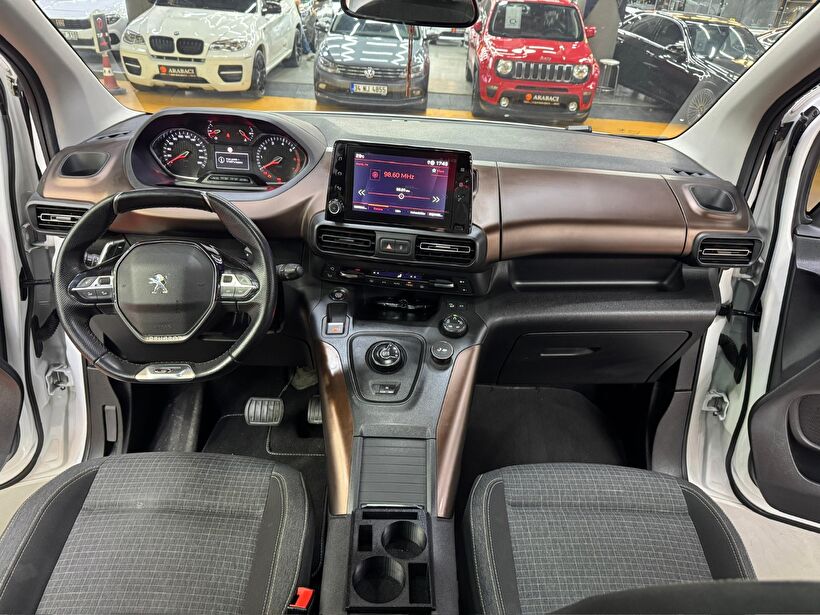 2023 Dizel Otomatik Peugeot Rifter Beyaz Polat Araç Dizayn Otomotiv İnşaat Sanayi Ve Ticaret Limited Şirketi