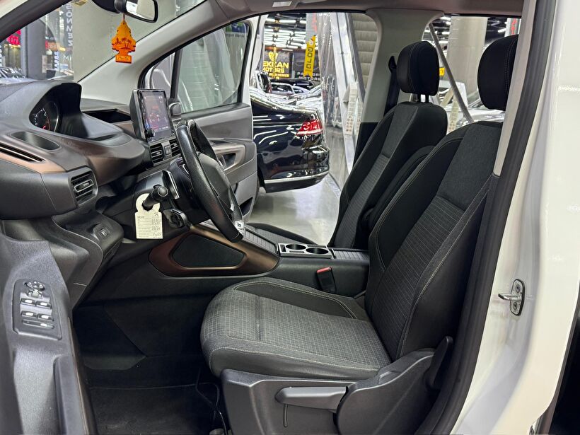 2023 Dizel Otomatik Peugeot Rifter Beyaz Polat Araç Dizayn Otomotiv İnşaat Sanayi Ve Ticaret Limited Şirketi