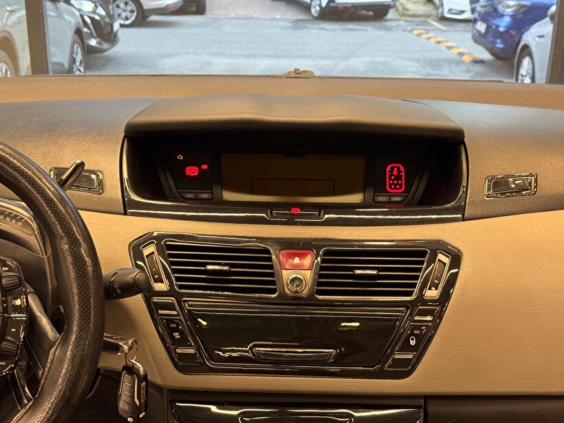 2009 Dizel Otomatik Citroen C4 Grand Picasso Gri Polat Araç Dizayn Otomotiv İnşaat Sanayi Ve Ticaret Limited Şirketi