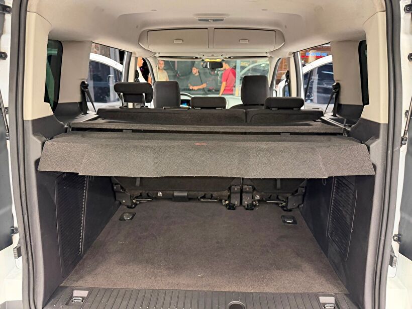 2015 Dizel Manuel Ford Tourneo Connect Beyaz Polat Araç Dizayn Otomotiv İnşaat Sanayi Ve Ticaret Limited Şirketi