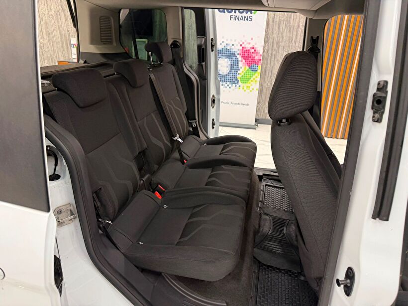 2015 Dizel Manuel Ford Tourneo Connect Beyaz Polat Araç Dizayn Otomotiv İnşaat Sanayi Ve Ticaret Limited Şirketi