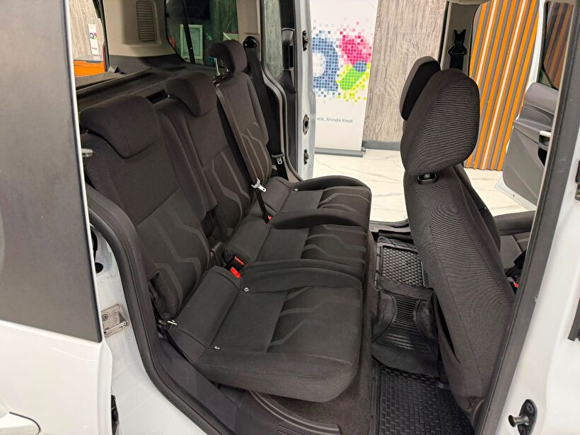 2015 Dizel Manuel Ford Tourneo Connect Beyaz Polat Araç Dizayn Otomotiv İnşaat Sanayi Ve Ticaret Limited Şirketi