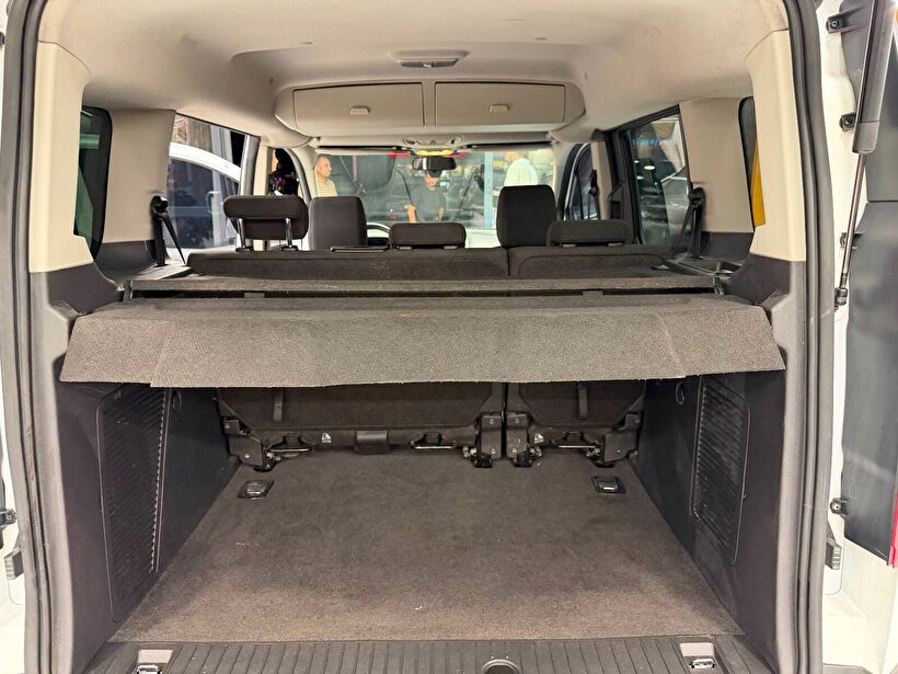 2015 Dizel Manuel Ford Tourneo Connect Beyaz Polat Araç Dizayn Otomotiv İnşaat Sanayi Ve Ticaret Limited Şirketi