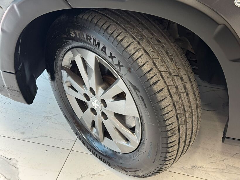 2023 Dizel Otomatik Peugeot Rifter Füme Polat Araç Dizayn Otomotiv İnşaat Sanayi Ve Ticaret Limited Şirketi