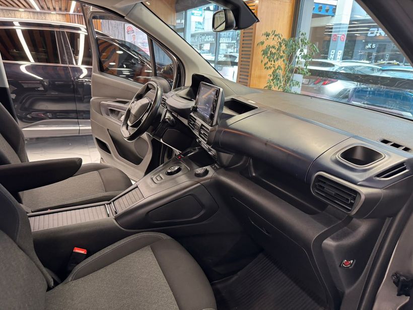 2023 Dizel Otomatik Peugeot Rifter Füme Polat Araç Dizayn Otomotiv İnşaat Sanayi Ve Ticaret Limited Şirketi