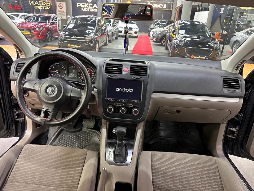 2010 Dizel Otomatik Volkswagen Jetta Siyah Polat Araç Dizayn Otomotiv İnşaat Sanayi Ve Ticaret Limited Şirketi