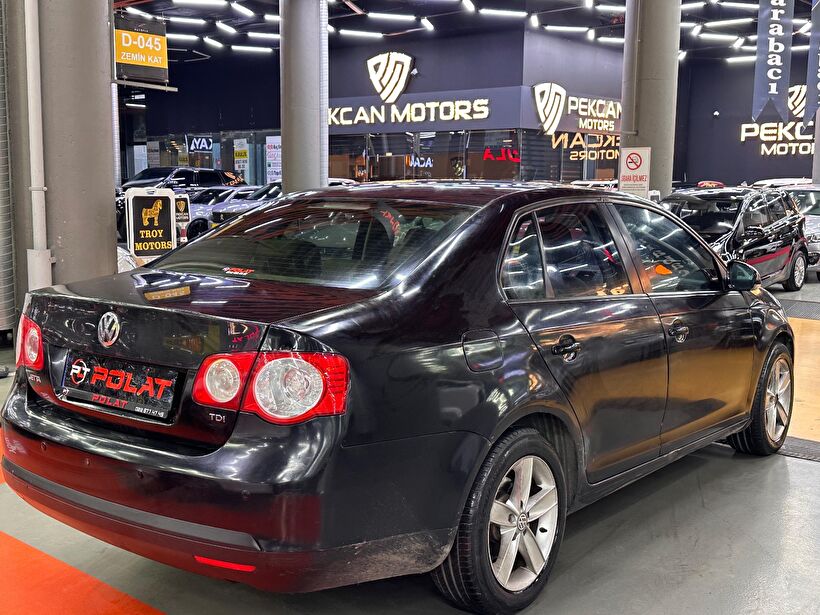 2010 Dizel Otomatik Volkswagen Jetta Siyah Polat Araç Dizayn Otomotiv İnşaat Sanayi Ve Ticaret Limited Şirketi