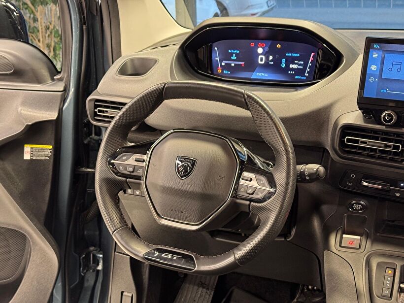 2024 Dizel Otomatik Peugeot Rifter Mavi Polat Araç Dizayn Otomotiv İnşaat Sanayi Ve Ticaret Limited Şirketi