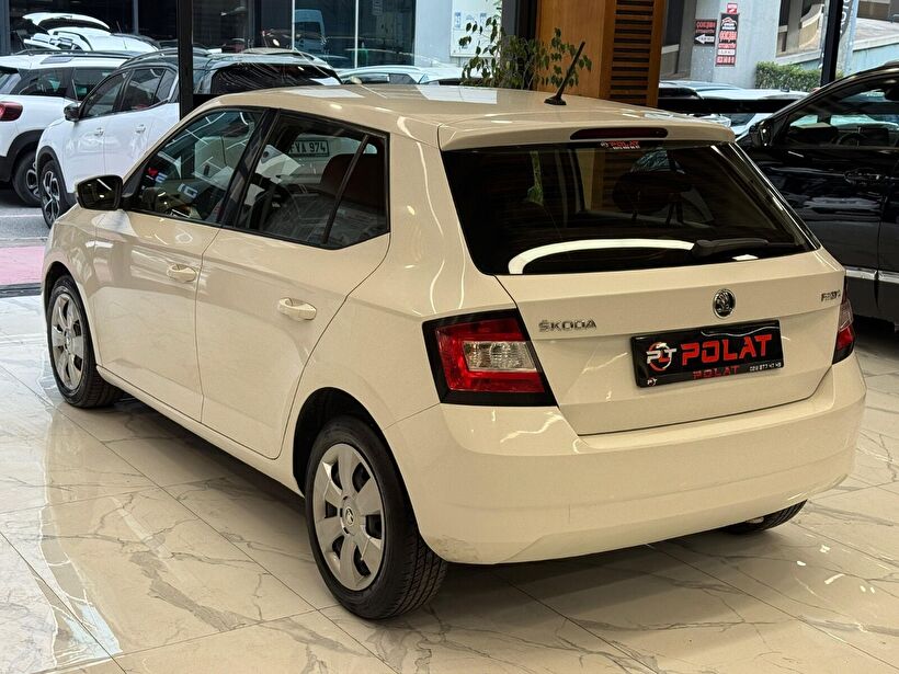 2017 Benzin Manuel Skoda Fabia Beyaz Polat Araç Dizayn Otomotiv İnşaat Sanayi Ve Ticaret Limited Şirketi