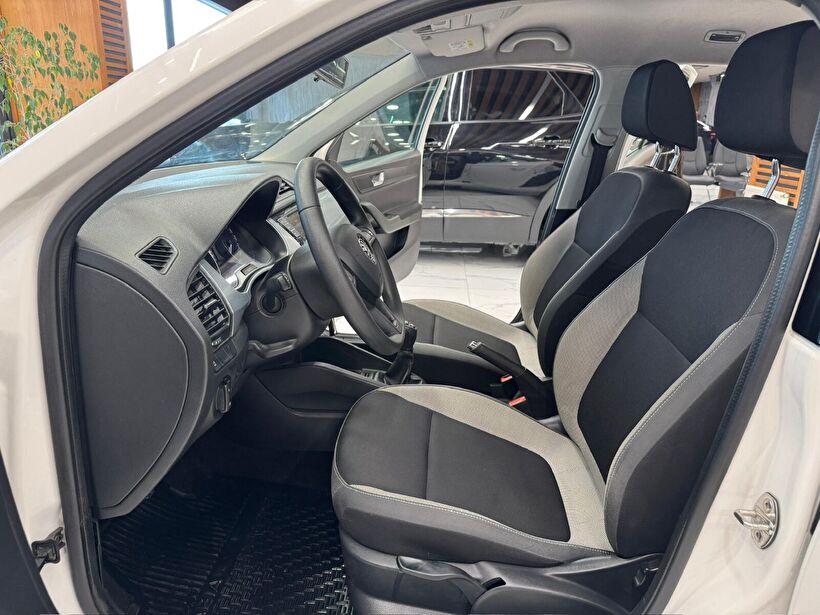 2017 Benzin Manuel Skoda Fabia Beyaz Polat Araç Dizayn Otomotiv İnşaat Sanayi Ve Ticaret Limited Şirketi