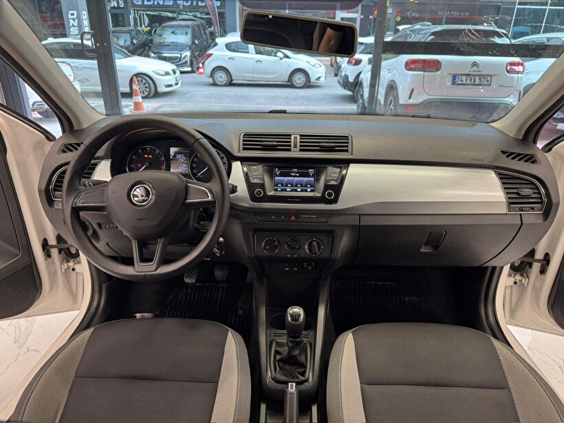 2017 Benzin Manuel Skoda Fabia Beyaz Polat Araç Dizayn Otomotiv İnşaat Sanayi Ve Ticaret Limited Şirketi