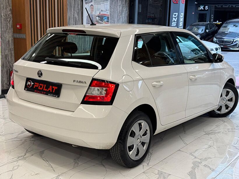 2017 Benzin Manuel Skoda Fabia Beyaz Polat Araç Dizayn Otomotiv İnşaat Sanayi Ve Ticaret Limited Şirketi