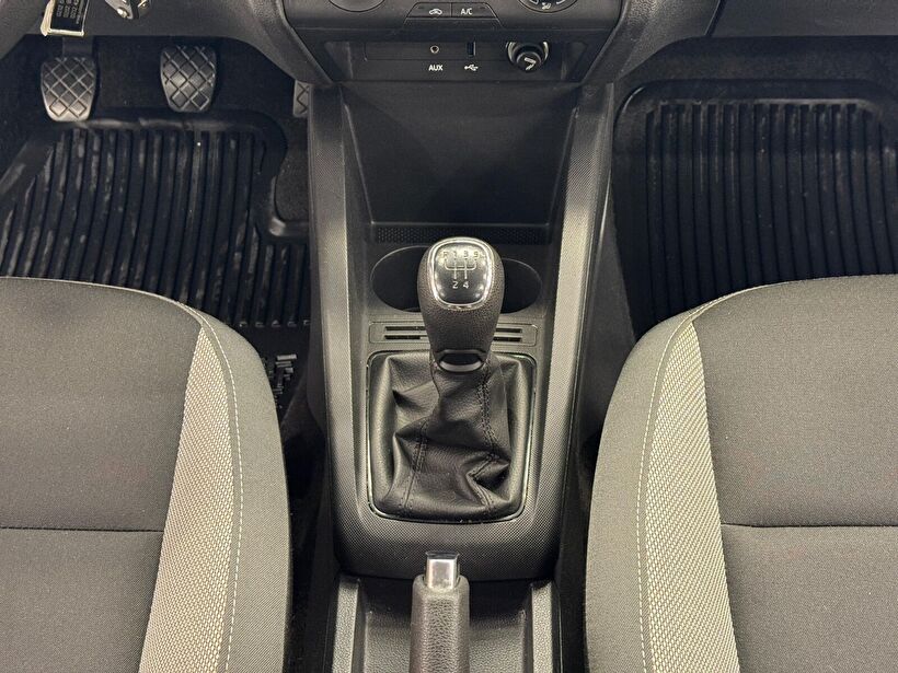 2017 Benzin Manuel Skoda Fabia Beyaz Polat Araç Dizayn Otomotiv İnşaat Sanayi Ve Ticaret Limited Şirketi