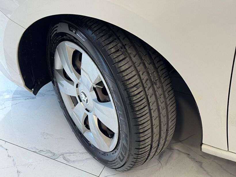 2017 Benzin Manuel Skoda Fabia Beyaz Polat Araç Dizayn Otomotiv İnşaat Sanayi Ve Ticaret Limited Şirketi