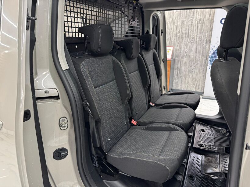 2022 Dizel Otomatik Peugeot Rifter Gri Polat Araç Dizayn Otomotiv İnşaat Sanayi Ve Ticaret Limited Şirketi